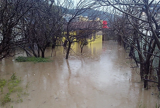 U Stocu poplavljena poljoprivredna zemljišta, vodostaj Neretve uredan