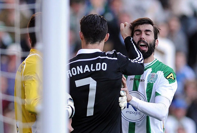 Ronaldu dvije utakmice kazne zbog udaranja suparnika