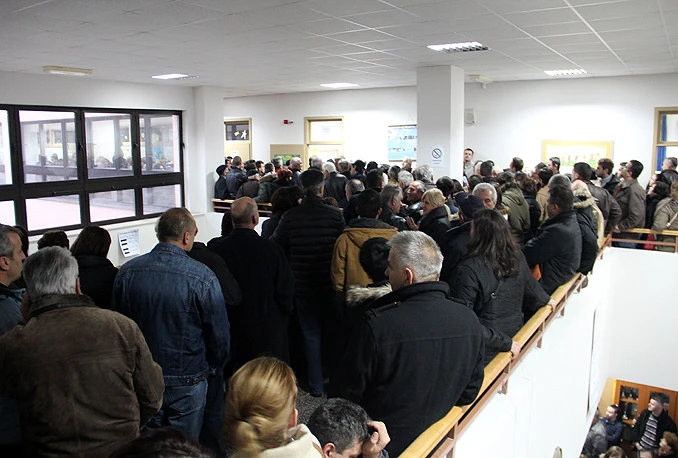 Birališta u Mostaru zatvorena tek u 1 sat