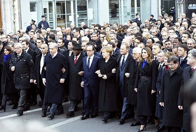 Milijun ljudi na 'mimohodu za Republiku'