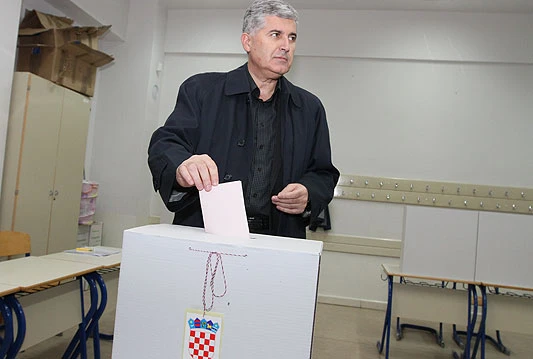 Čović: Treba stvoriti normalne uvjete za glasovanje hrvatskih državljana u BiH