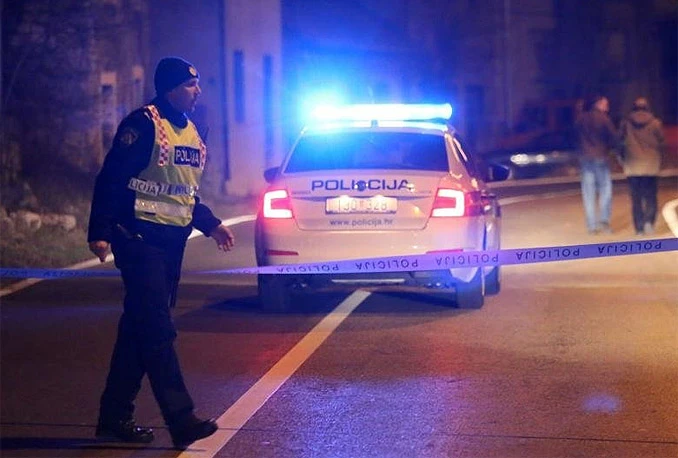 Automobil sletio u nabujalu rijeku u Kninu, poginula petočlana obitelj