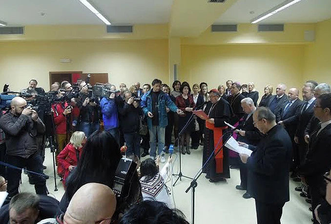 Kardinal Puljić: Želim što prije uspostavu vlasti koja će brinuti o građanima