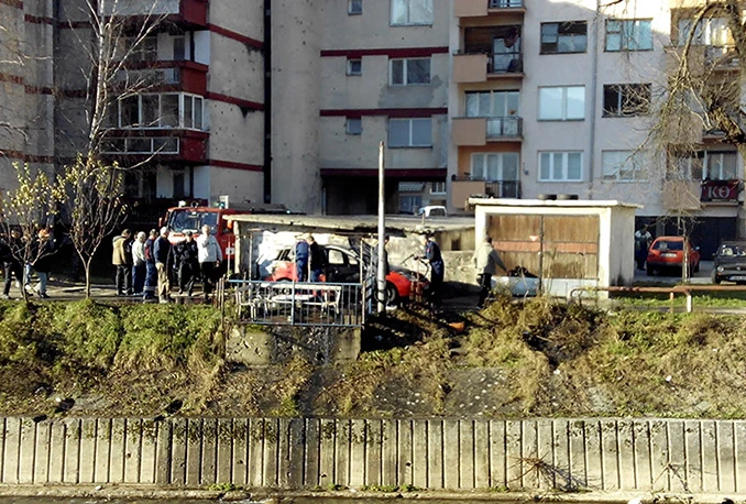 Eksplodirao Focus u središtu Konjica
