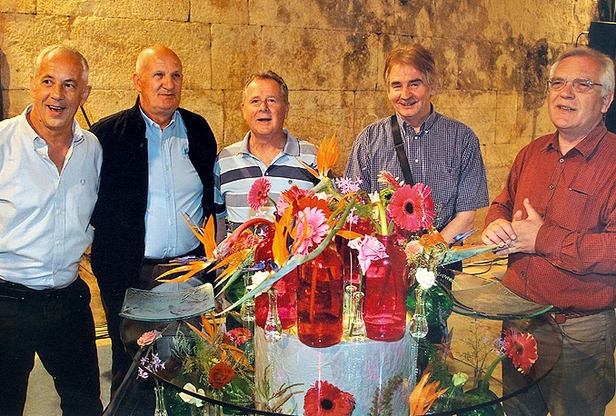 Oliver Dragojević i Klapa Friži snimili pjesmu 'Pjaca moga grada'