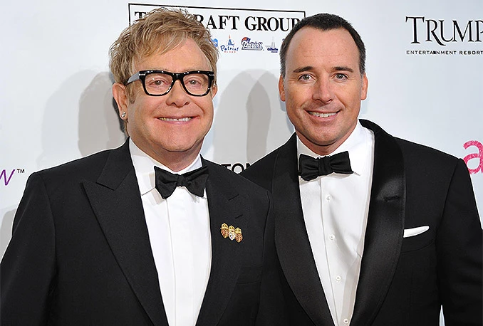 Elton John zaplovljava u bračnu luku