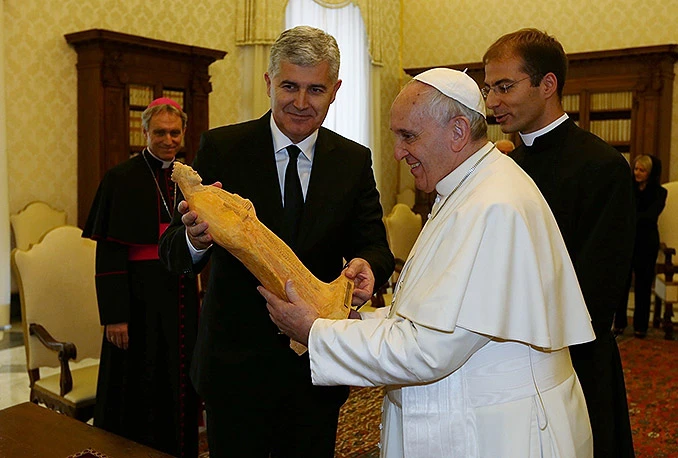 Čović: Papa Franjo bi iduće godine mogao posjetiti BiH