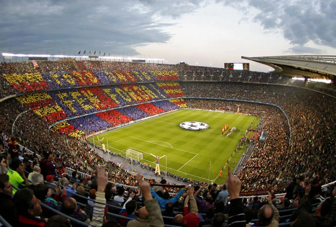 Dvojica navijača PSG-a izbodena ispred stadiona u Barceloni
