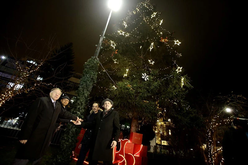 Paljenjem svijeća na velikoj jelki otvoren Sarajevo Holiday Market