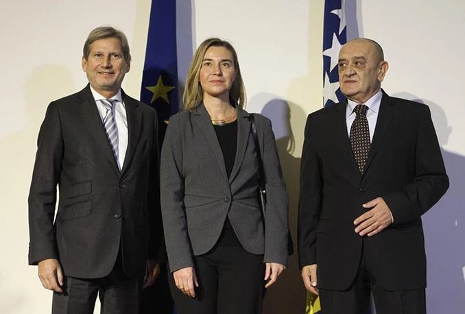 Lideri se smijali, posipali pepelom i dali nova obećanja Europi