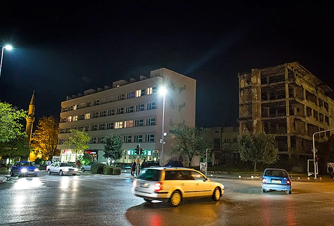 Mostar: Građani traže osvijetljene ulice i cjelonoćnu rasvjetu
