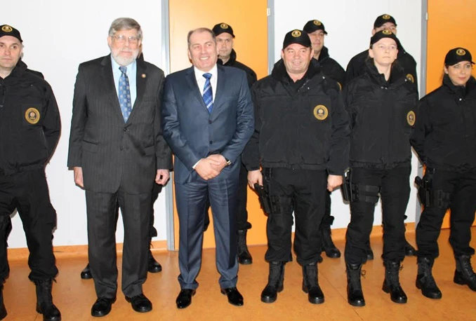 Služba za poslove sa strancima dobila nove uniforme