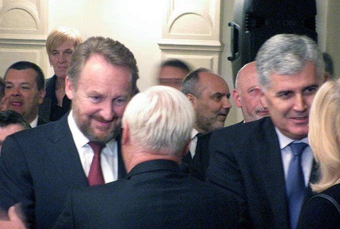 Izetbegović: Nema vremena za gubljenje; Čović: Vratiti osmijeh na lica ljudi