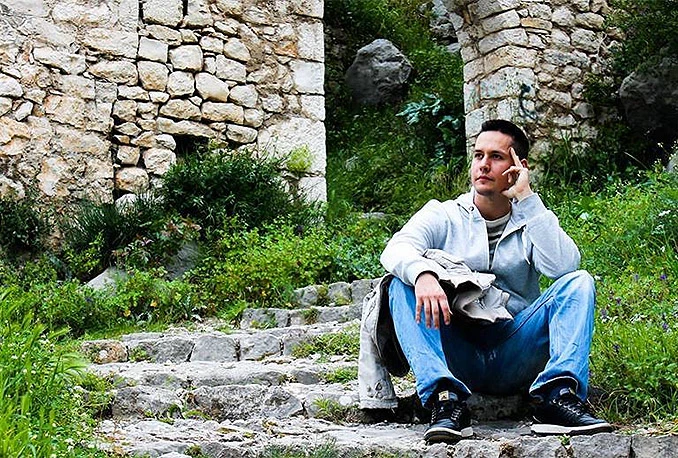 Ivan Vrljić u 'Suzama poezije' obećao novi plamen na mostarskoj sceni