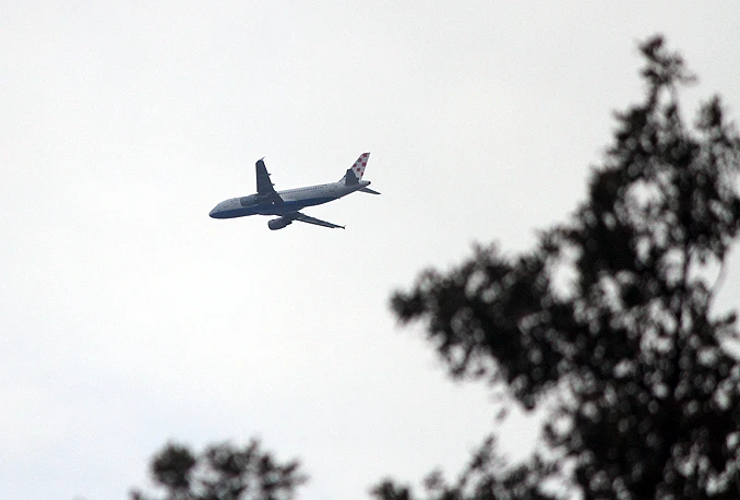 Zbog guste magle kasne dolasci aviona na sarajevski aerodrom