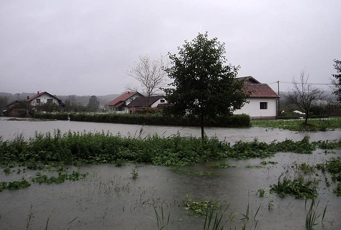 EU za poplave daje 42 milijuna eura, a za karte još četiri