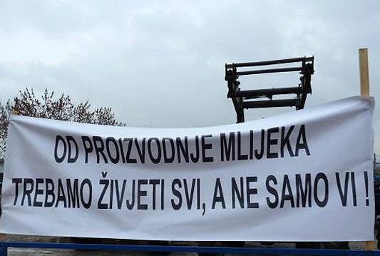 Mljekari iznijeli nove zahtjeve i prijete blokadom svih graničnih prijelaza