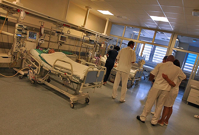 Tužbe u SKB Mostar: Neki djelatnici moraju vratiti novac, a neki ne?