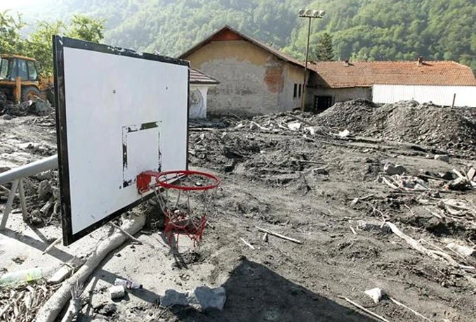 Besplatni udžbenici za poplavljena područja