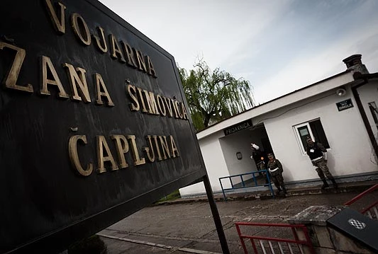 U vojarni Božana Šimovića u Čapljini odana počast poginulim braniteljima