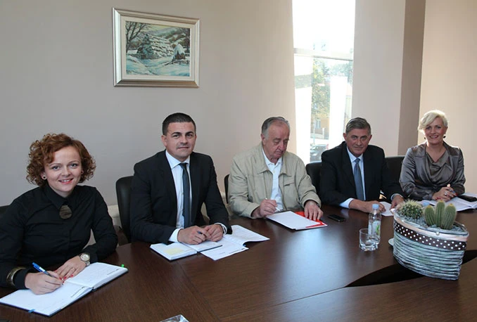 Uprava Elektroprivrede HZHB pruža potporu svojim umirovljenicima
