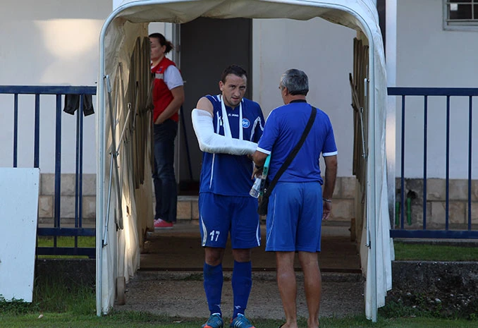 Nebojša Popović slomio ruku