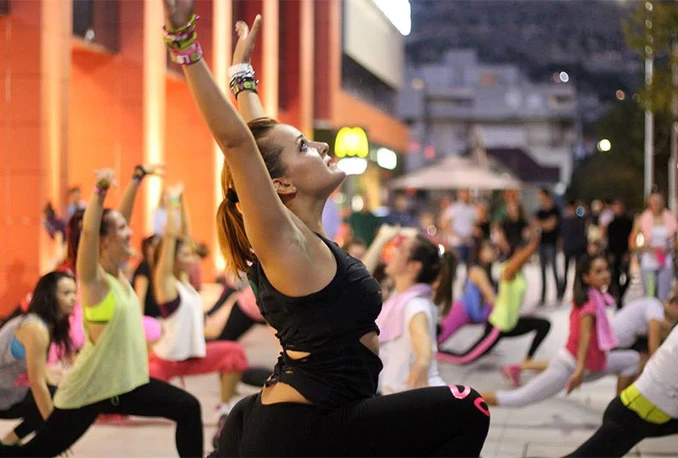 Plesno ludilo - Što je zapravo Zumba fitness