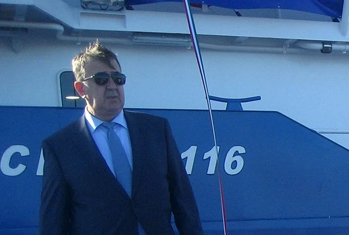 Hercegovac lovi ribu na prostranstvima Pacifika