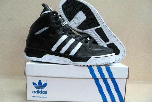 Žele kupiti Reebok od Adidasa