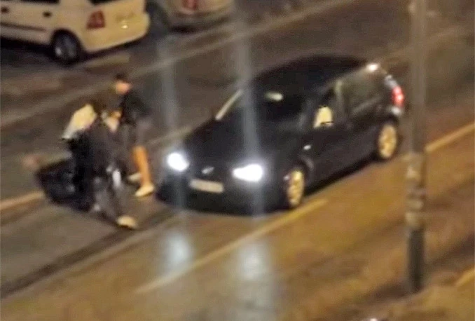 Brutalnost na mostarskim ulicama: Dva mladića pretukla starijeg muškarca
