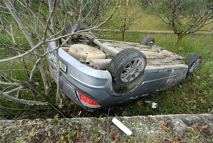 Čapljina: Sletio s ceste i prevrnuo se na krov
