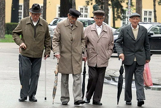 Gotovo polovina starih osoba bez mirovina