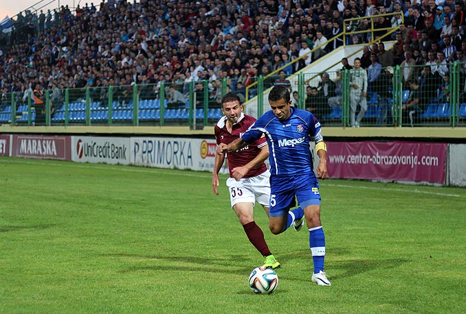 Novi derbi na Pecari; Vitez u Vrapčićima i debi Mehe Kodre