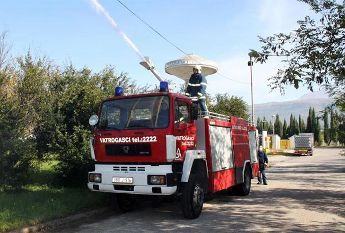 Vježba: Aluminijevi vatrogasci protiv filmske katastrofe