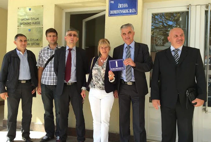Započelo označavanje ulica i trgova nazivima i zgrada brojevima u općini Čitluk