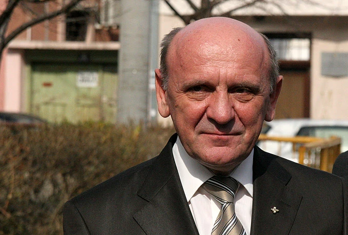 Preminuo Sulejman Tihić