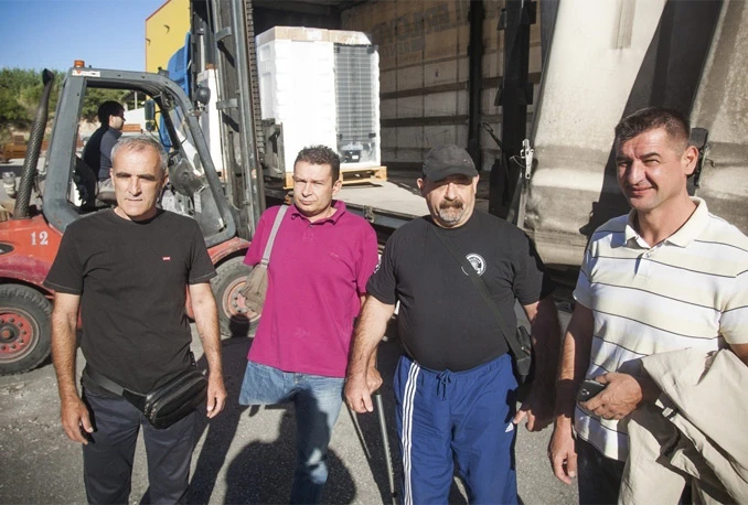 Iz Splita za Orašje krenuo kamion s 26 frižidera za Hrvate pogođene poplavama