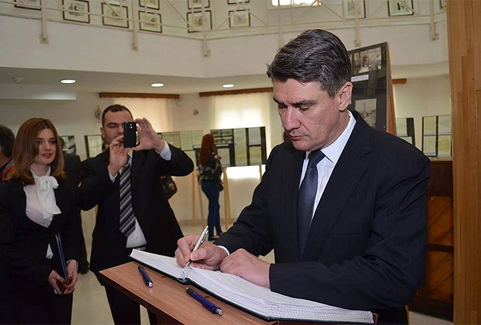 Milanović od Srbije traži udžbenike za Hrvate