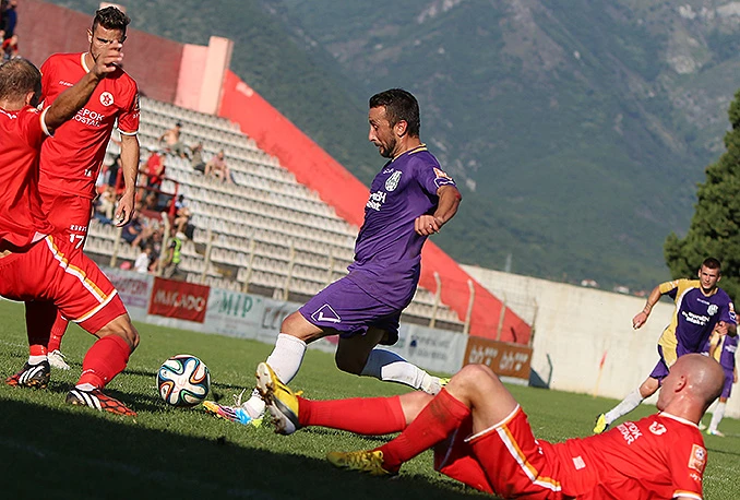 Olimpic izbacio niželigaša tek na penale
