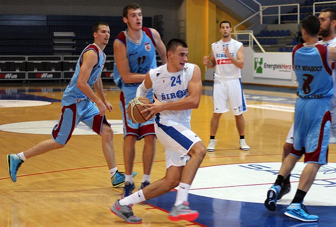 Široki ‘razvalio’ Mladost