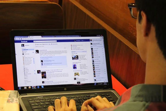 Unatoč superiornosti interneta, političari ne upotrebljavaju društvene mreže na pravilan način