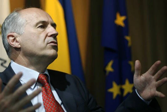 Problem je što 300.000 ljudi koji se ne deklariraju kao Bošnjaci, Srbi i Hrvati nema pravo glasa