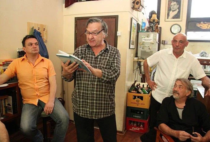 Jutra poezije: Što je pjesnikova zadaća?