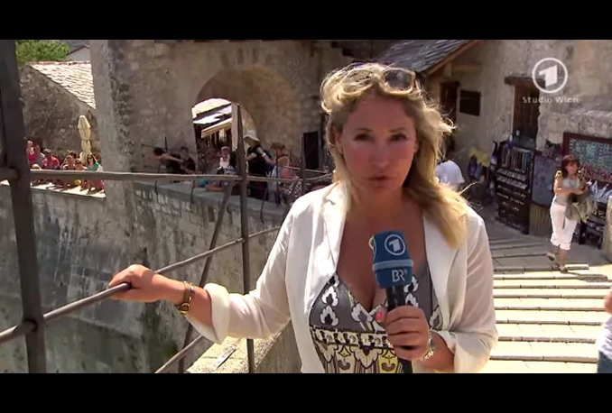 Skakači prava turistička razglednica Mostara