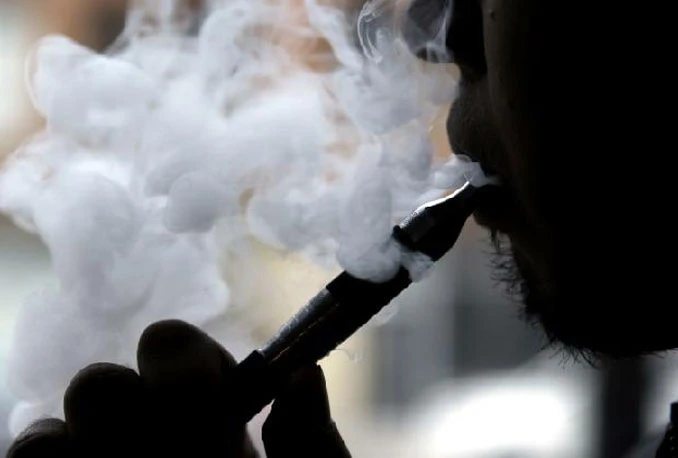 Električna cigareta kreće putem obične