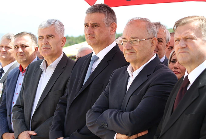 Čović i Karamarko u Bilima: Različite dioptrije za totalitarizme