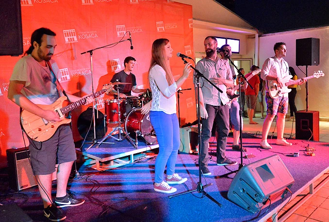 Koncertom Pešesa započela s radom Otvorena scena Kosača