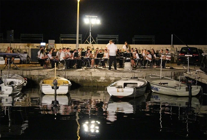 Puhački orkestar HKUD ''Seljačka sloga'' Trebižat oduševio u Župi Dubrovačkoj