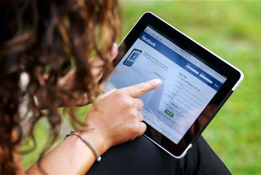 Facebook stvara veću ovisnost od cigareta