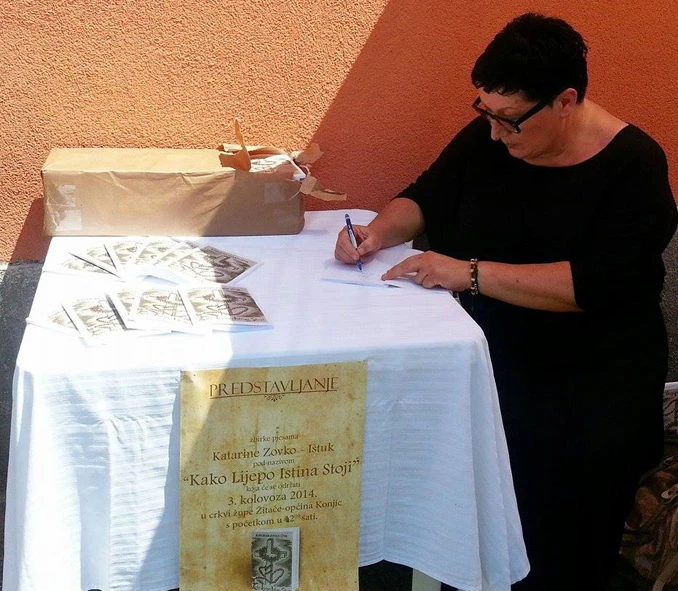 Knjiga pjesama "Kako Lijepo Istina Stoji" Katarine Zovko-Ištuk promovirana u župi Žitče